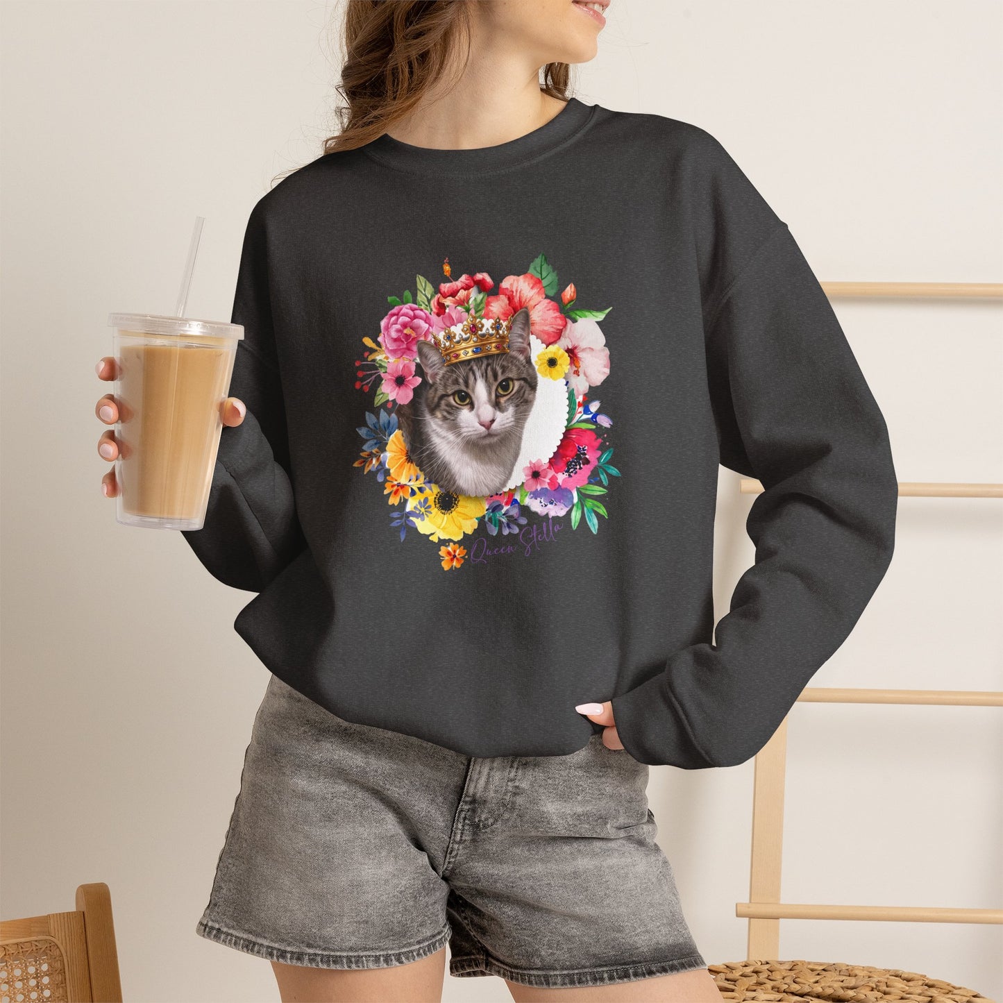 Queen Stella Floral Women's And Unisex Sweatshirt