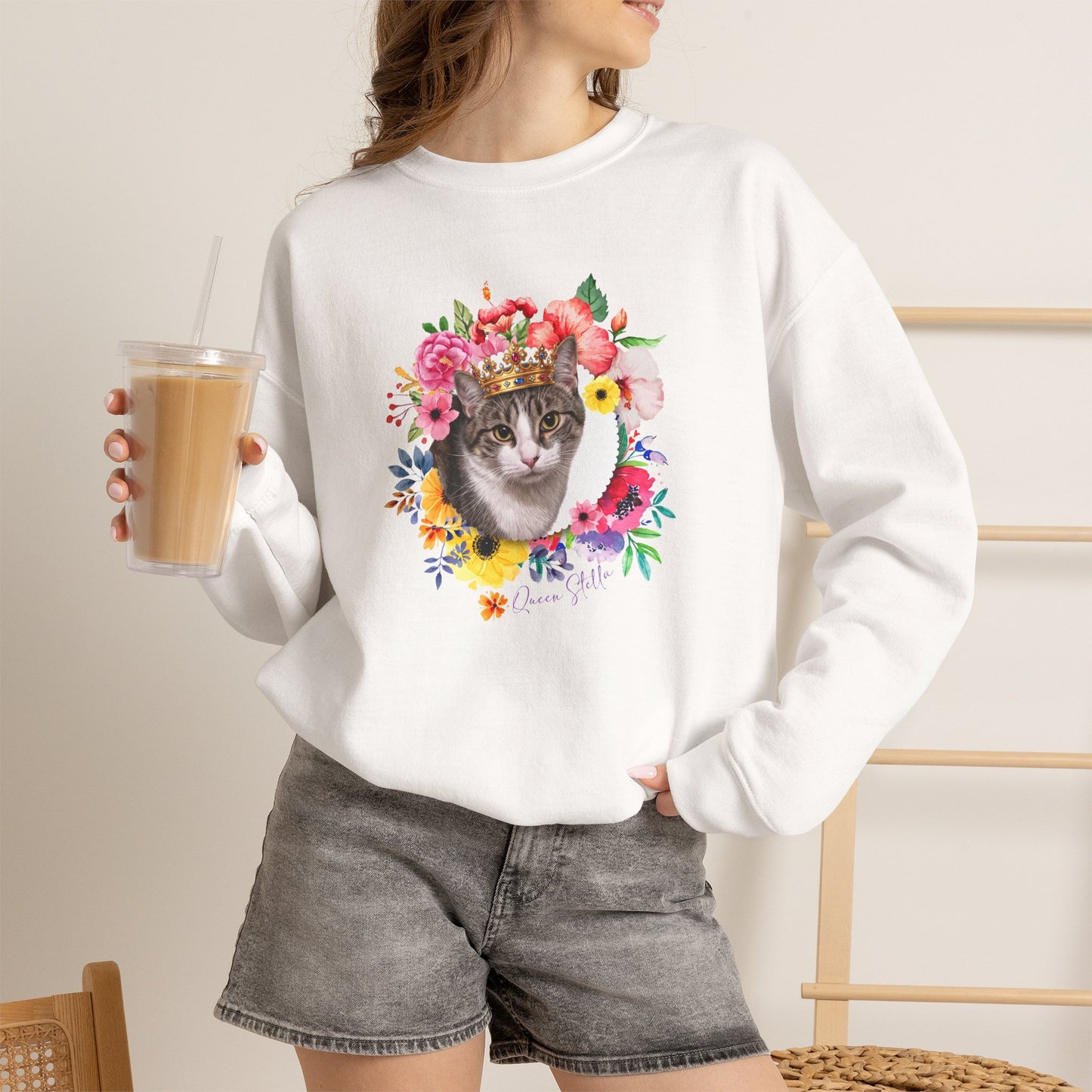 Queen Stella Floral Women's And Unisex Sweatshirt